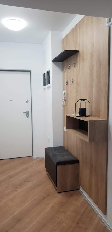 Inchiriez apartament 2 camere in complex 4 City North Pipera - Poză 1