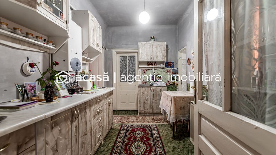 Casa 3 camere, bucatarie si baie, in zona centrala din Chisineu-Cris - Poză 13