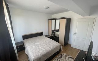 Vand apartament 3 camere, etaj intermediar, lift, 70 mp. - Poză 8
