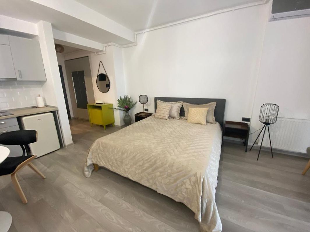 Oferta promo! 2 Cam 90 mp  Casa del Mar Mamaia Nord zona cluburi ,langa plaja - Poză 12