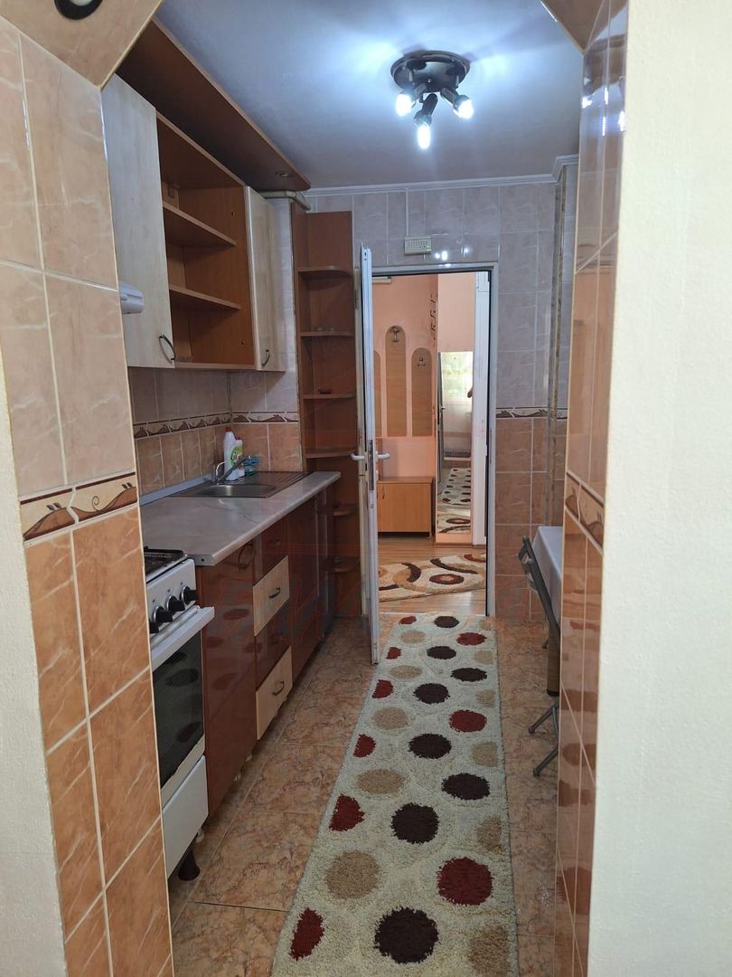 🏛️ De închiriat 2 camere, Micro 20, 350 euro/luna - Poză 8