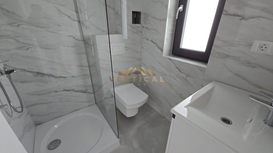 Vila cu teren superb in comuna Berceni! 4 Camere - Poză 4