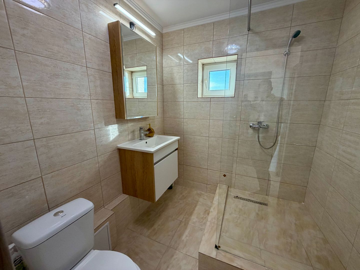 Apartament 2 camere confort 1 - Mc Donalds Colentina cu vedere catre Lac - Poză 12