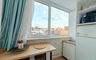 Spațioasă, luminoasă, complet renovată și mobilată, Bloc UNIC - Poză 7