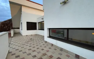Casa moderna P+1E,spatioasa,teren 700 mp in Sacalaz - Poză 32