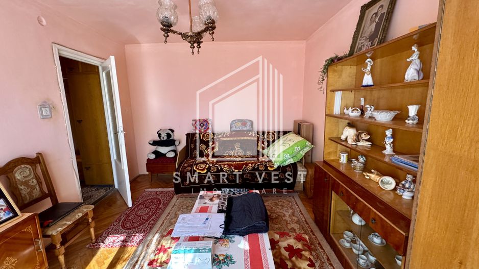 Vand Apartament 2 camere carpati 1 - Poză 3