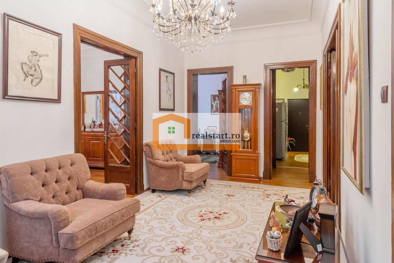 Investitie, 1400mp teren + cladiri, intre parcuri, metrou - Poză 6