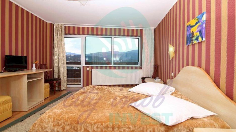 Vila cu 24 de camere cu priveliste superba ideal investitie in PREDEAL - Poză 30