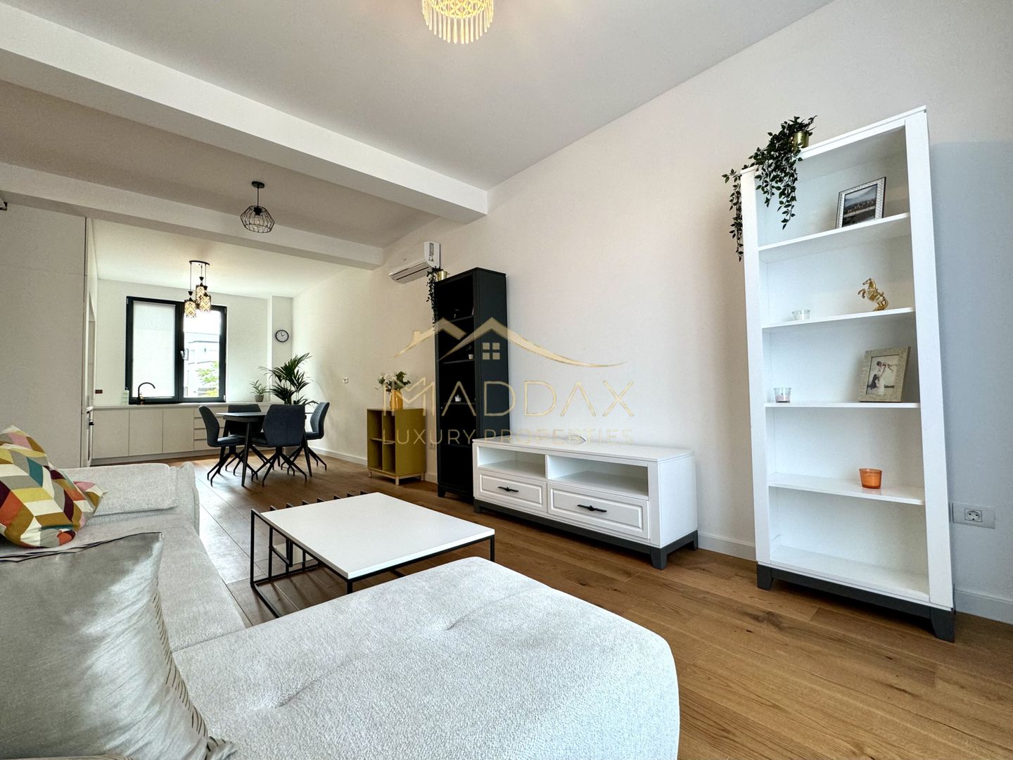 Apartament cu 3 camere *prima inchirere* // zona Herastrau - Poză 3