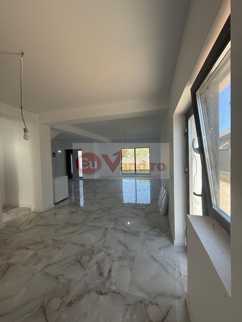 De vanzare – jumatate de duplex modern, parter + etaj | 150 mp utili | - Poză 4