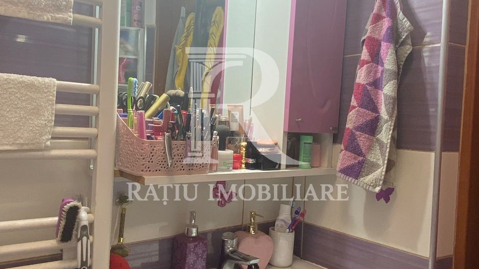Casa de vânzare cu 3 camere | Tudor Vladimirescu |  Oradea - Poză 5