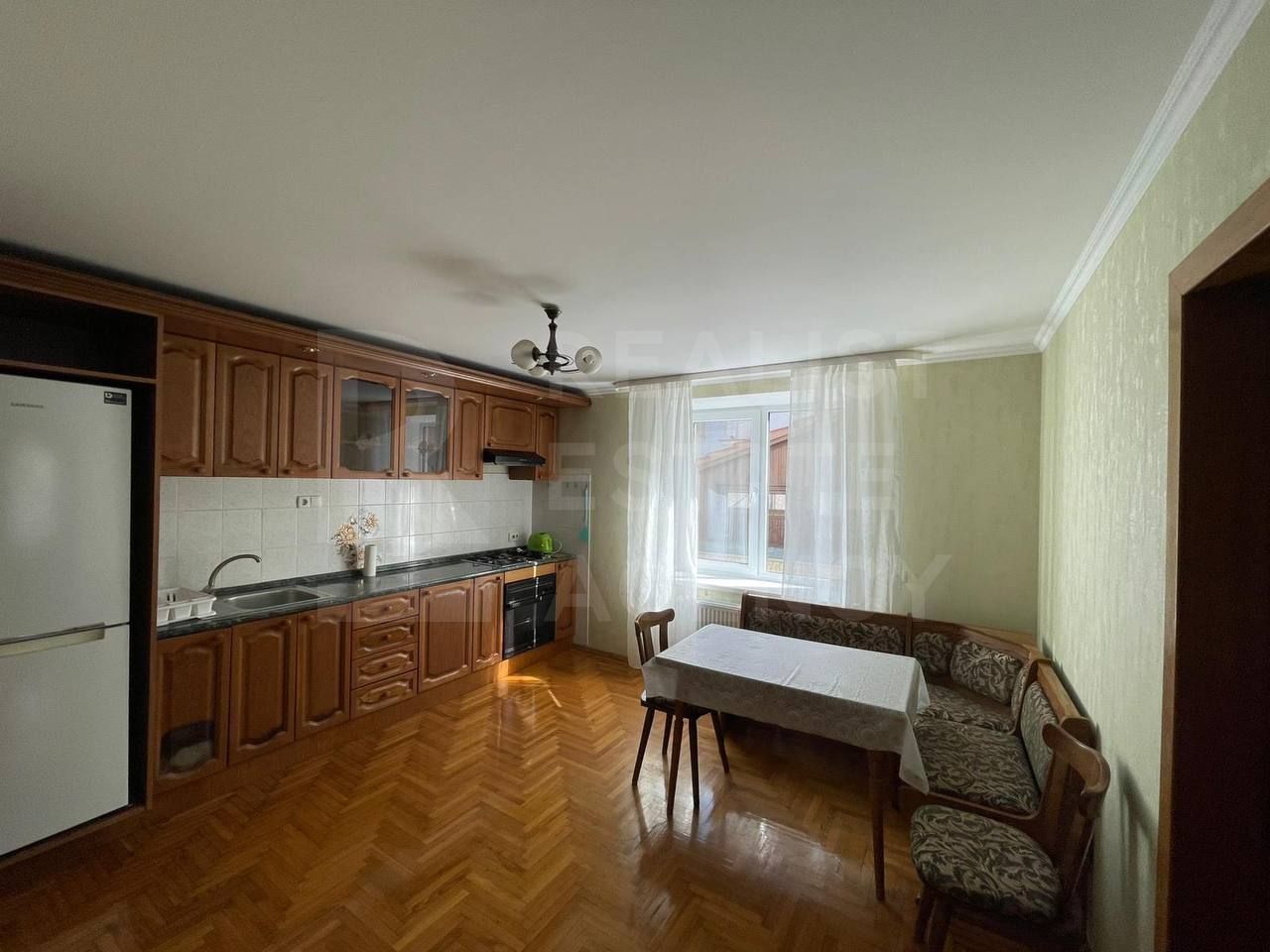 Chirie, casă, 4 camere, strada Ştefan Neaga. - Poză 10