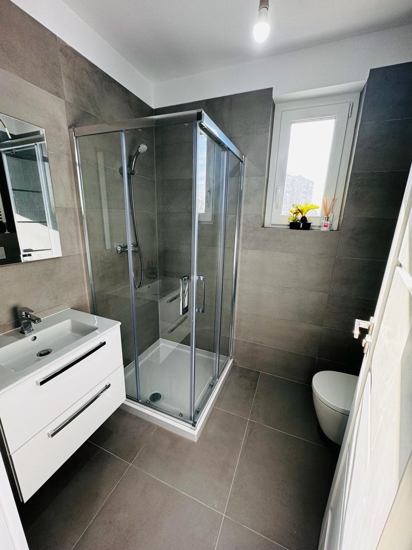 Apartament de inchiriat 3 camere 2 Baii Micalaca, parcare, bloc nou - Poză 8