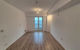 Pethouse de închiriat in centru Resitei - Poză 3