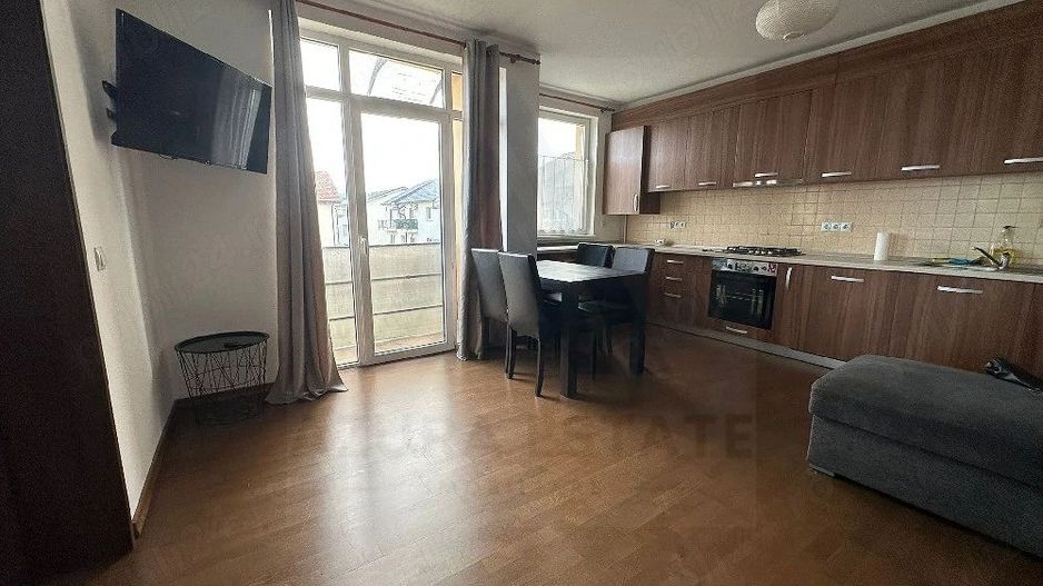 Apartment  3 camere 2 dormitoare balcon loc de parcare in Selimbar - Poză 3