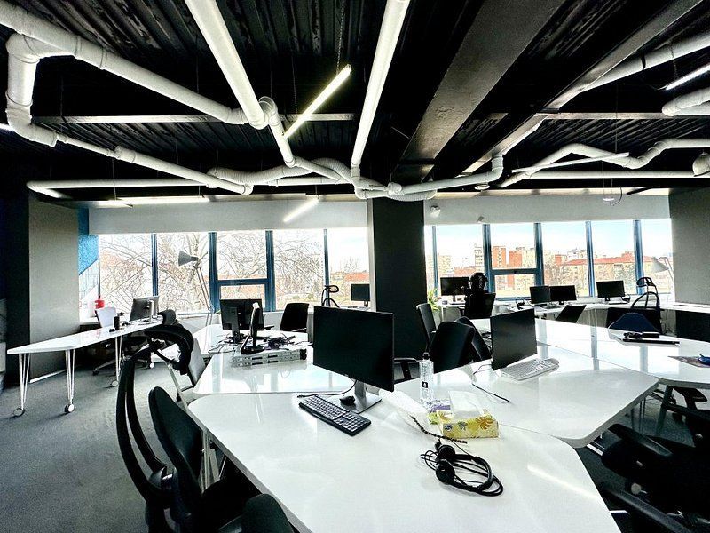 Spacecraft Office - Poză 2