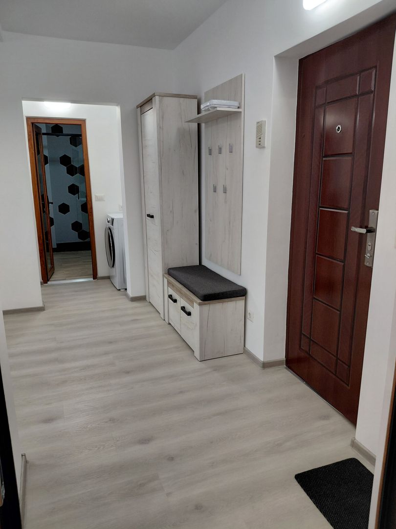 Apart 2  dec, renovat complet -Micro 17, etaj 3/8, prima inchiriere-450 euro neg - Poză 8