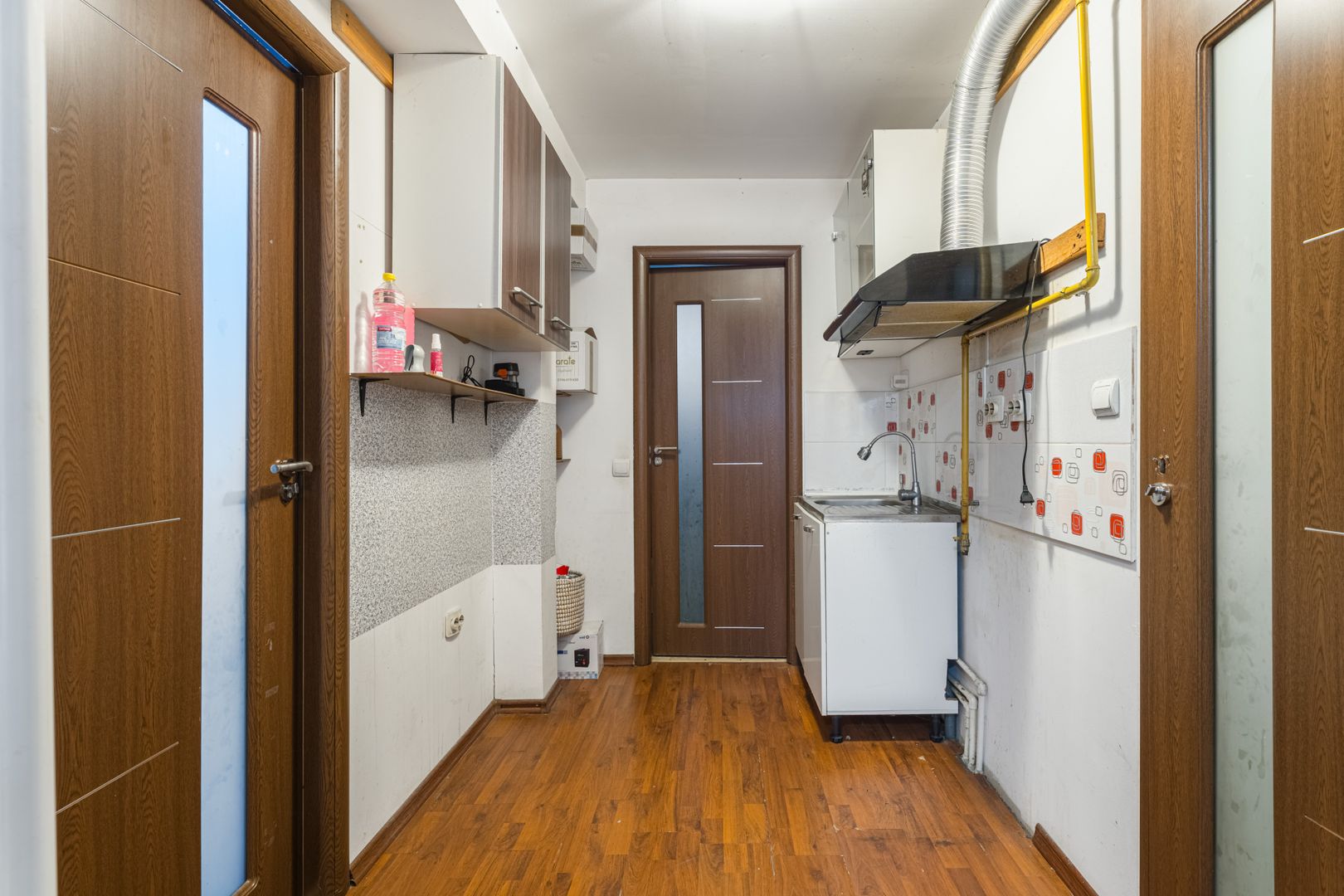 Casă cu 4 camere, anexă locuibilă și teren de 234 mp | Piața Sudului - Poză 17