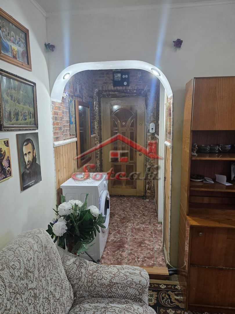 Apartament 2 camere etaj 1/4 Campina zona semicentrala - Poză 9