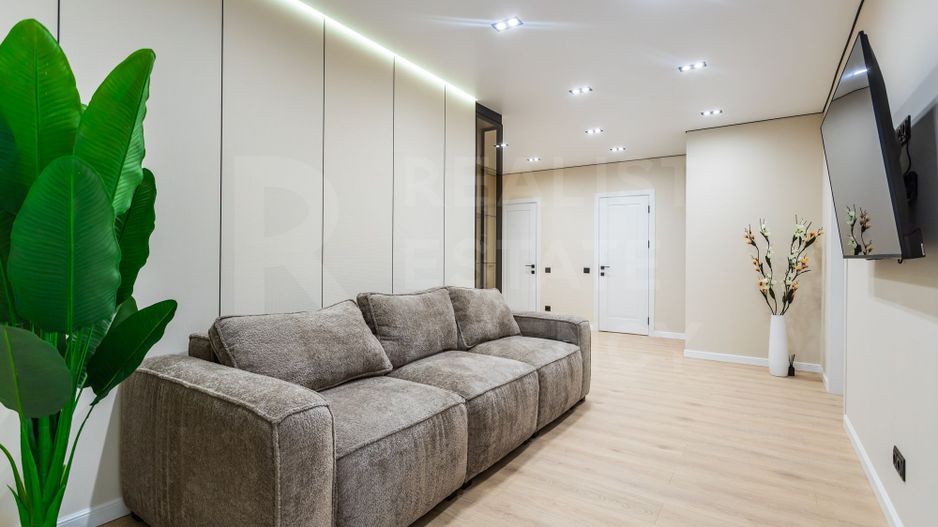 Vânzare, apartament,3 camere, Strada Nicolae Milescu Spătarul, Ciocana - Poză 4