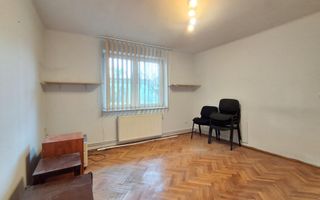 Apartament 4 camere de vanzare, Central - Poză 1