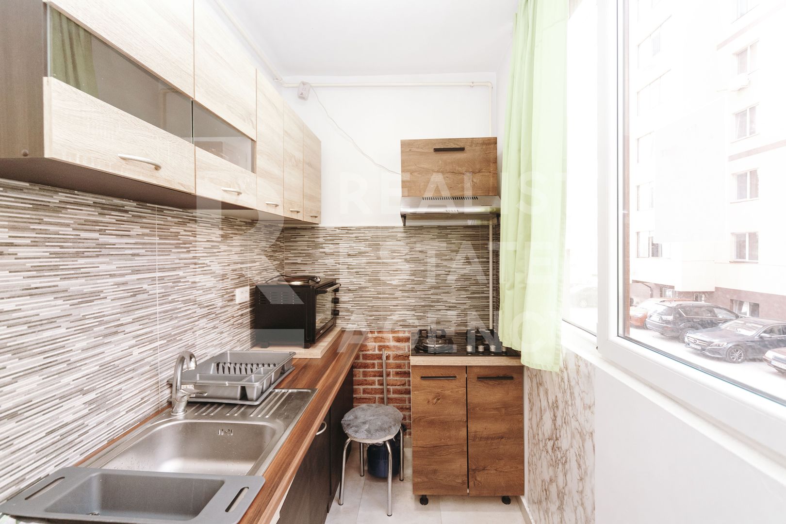 Vânzare, apartament cu 3 camere în zona Militari - Poză 7