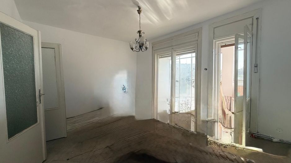 Apartament spațios 3 camere, zona centrala Take Ionescu / Str. Bucuresti - Poză 3