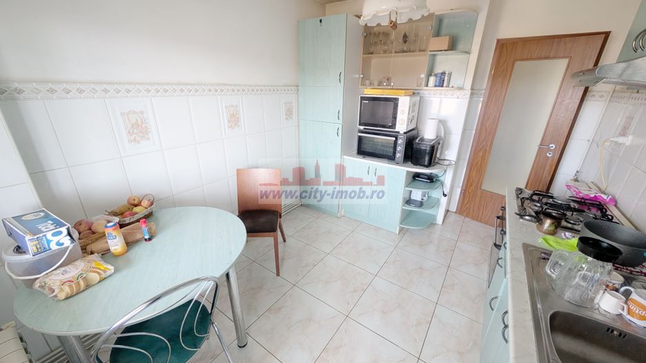 Vanzare Apartament 3 camere Curtea de Arges, Judetul ARGES - Poză 10