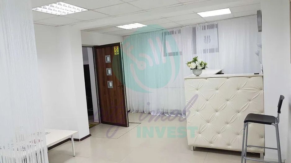 105 mp | Cotroceni | Demisol înalt | Vilă interbelică consolidată | Parcare - Poză 1