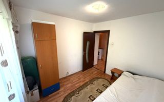 3 camere decomandat etaj 3 Bigul Nou -centrala -72mp - Poză 9