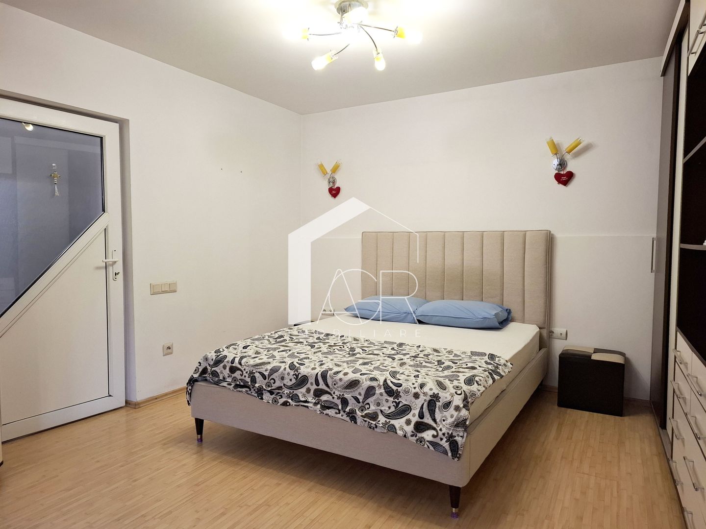 Casa P+M, cu 5 camere, zona Central - Poză 10