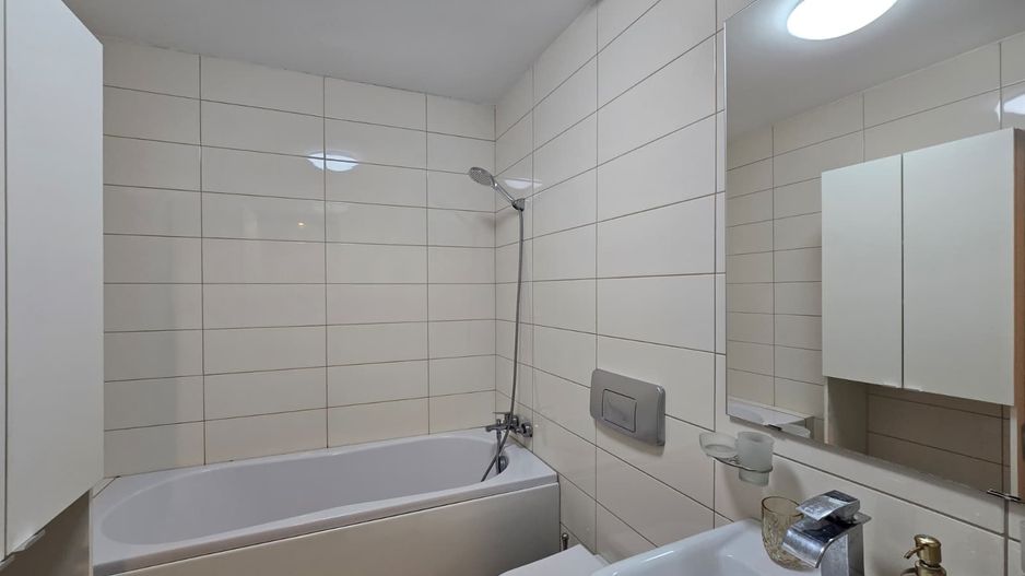 COSMOPOLIS - Apartament cu 2 camere, mobilat si utilat. - Poză 9