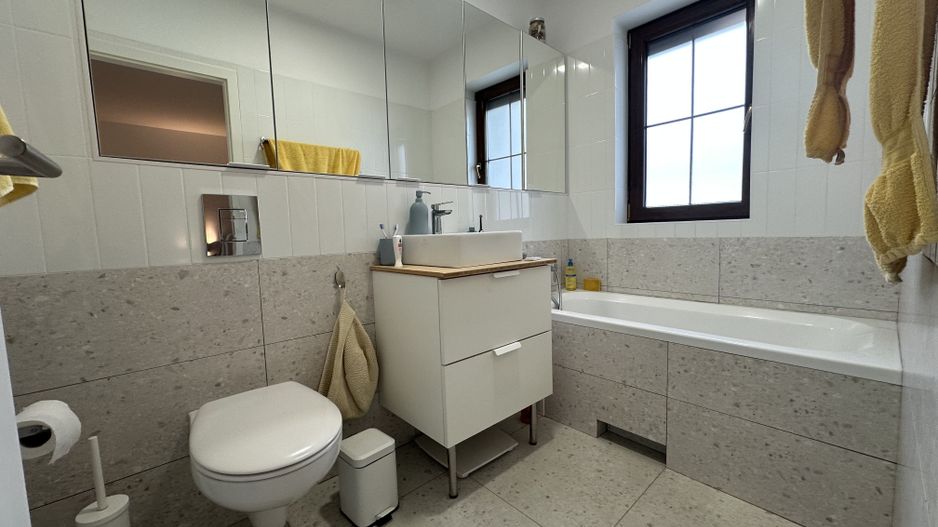 Casa deosebita intr-un cartier privat cu bariera - Poză 43