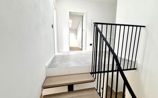 Apartament cu 4 camere pe 2 nivele in Giroc - Poză 10