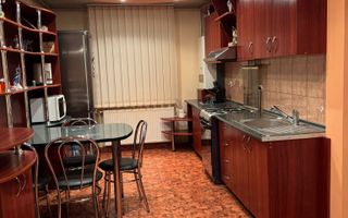 Apartament 3 camere Bd. Republicii + garaj inclus, 98.000 € - Poză 3