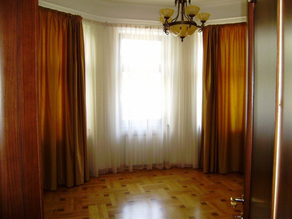 Casă individuală cu 5 camere în zona Capitale/ Paris - Poză 9