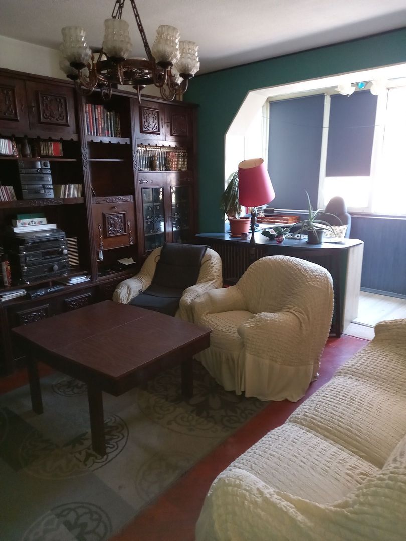 APARTAMENT SPATIOS SI SILENTIOS METROU BASARAB - Poză 1