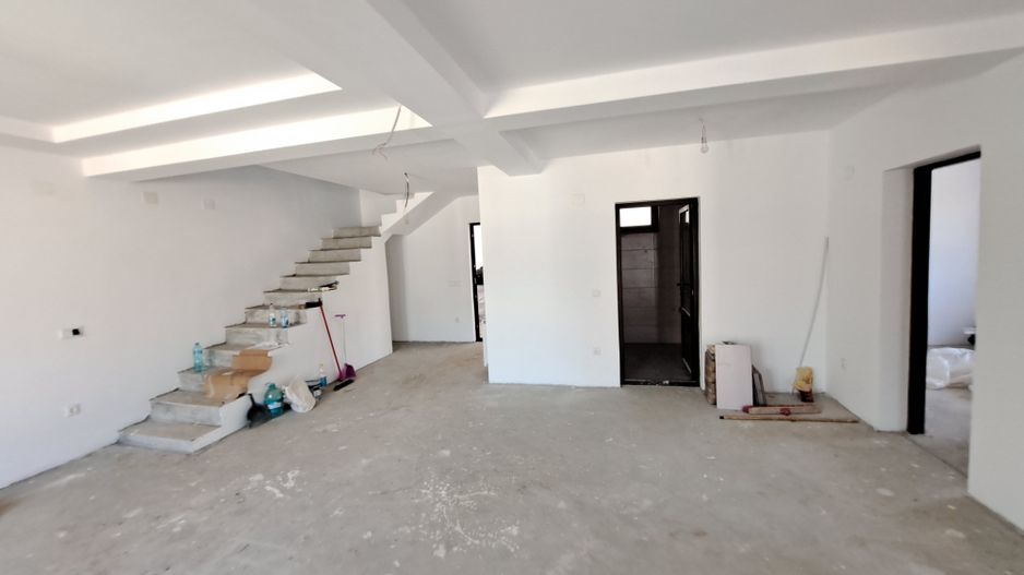 Casa P+1+mansarda 320 mp + teren 368 mp - Pantelimon - Poză 8