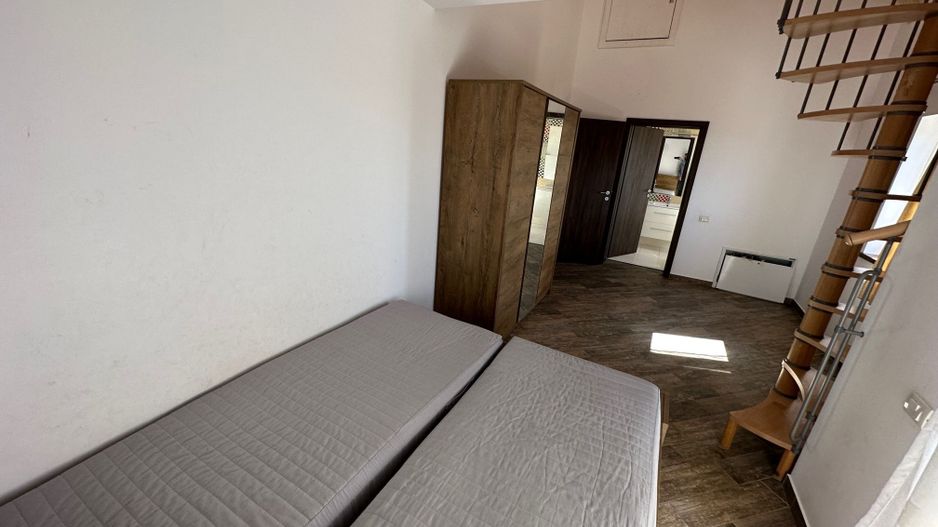 CASA SPATIOASA  CU GARAJ SI TEREN DE 600 MP - Poză 20