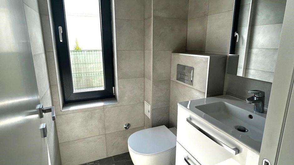 Casă de închiriat | 5 camere | Curte de 400 mp | Corbeanca - Poză 5