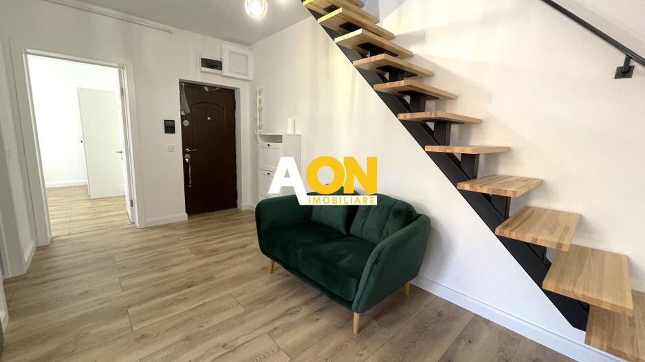 Apartament cu 3 camere, balcon si scara interioara - Poză 8