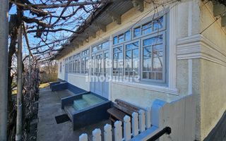 Gospodarie traditionala in localitatea MÎNJEȘTI, la 10 km de Vaslui; - Poză 4