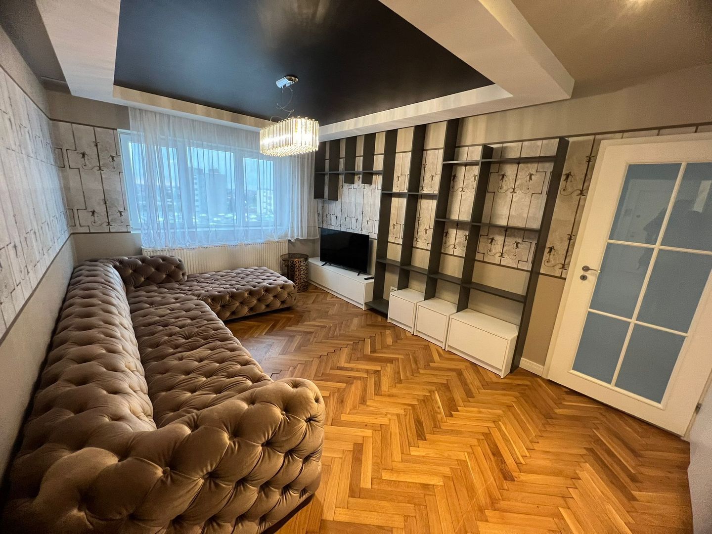 Central | 3 Camere | Amenajat Modern. - Poză 1