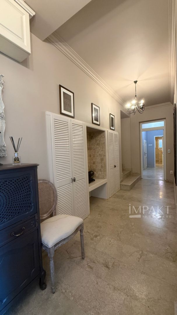 Apartament modern la vila cu gradina si teren 263mp aproape de centru - Poză 8