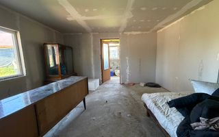 Casă Sat. Drăgești, Comuna Dămienști - Poză 15