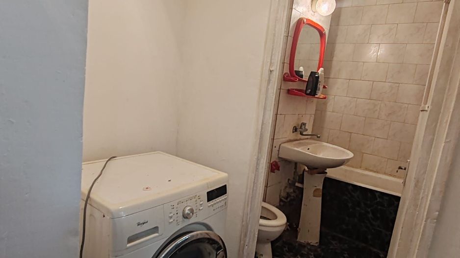 Apartament 2 camere Dec 47 mp Podul de Fier 99000 euro - Poză 8