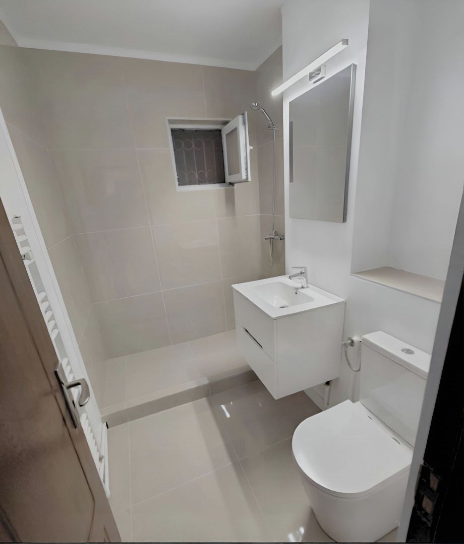 Apartament 2 camere, decomandat, Cetate, Mercur, renovat - Poză 4