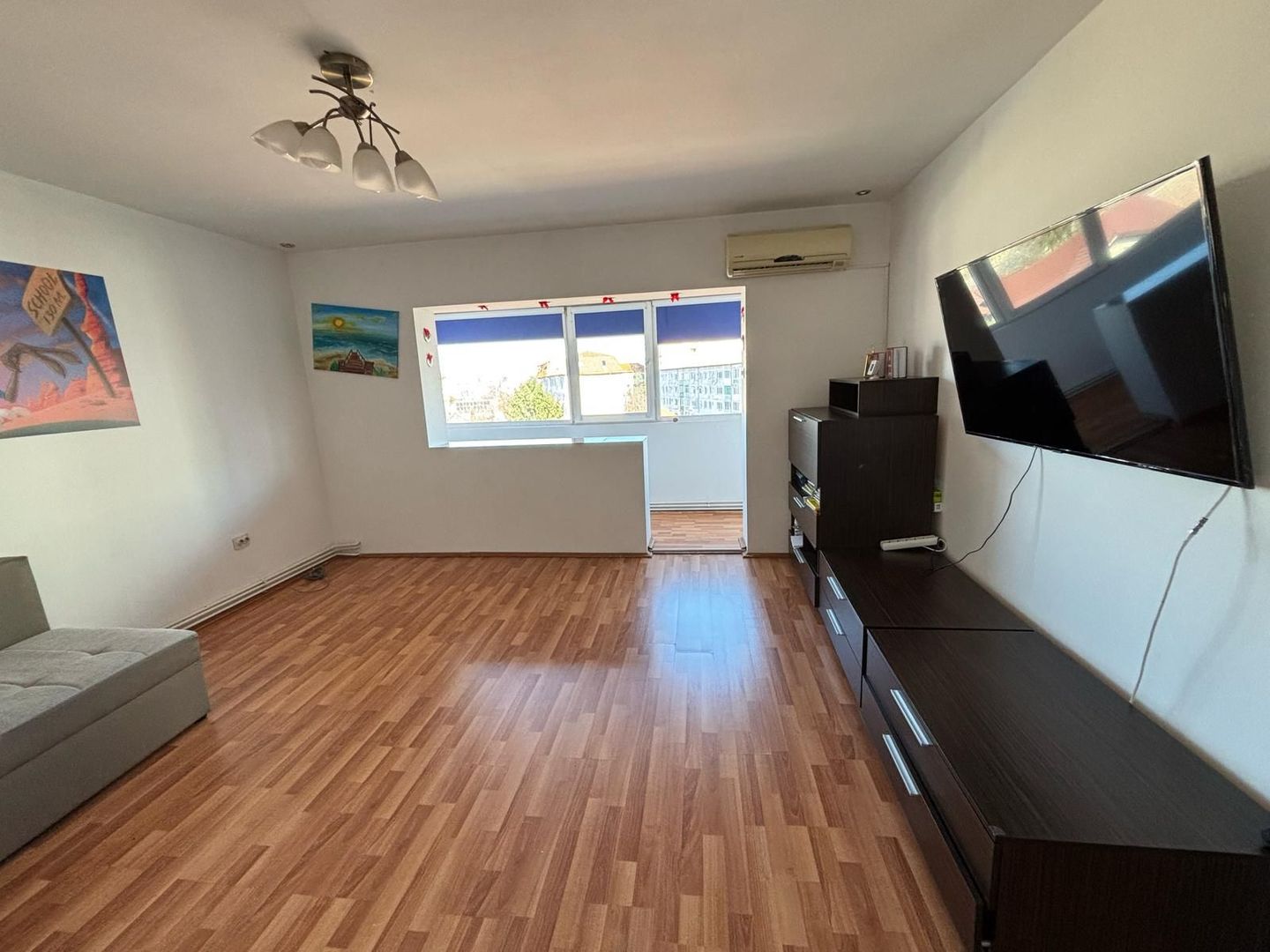 Sagului | 3 Camere | Decomandat | Garaj | Centrala Proprie. - Poză 2