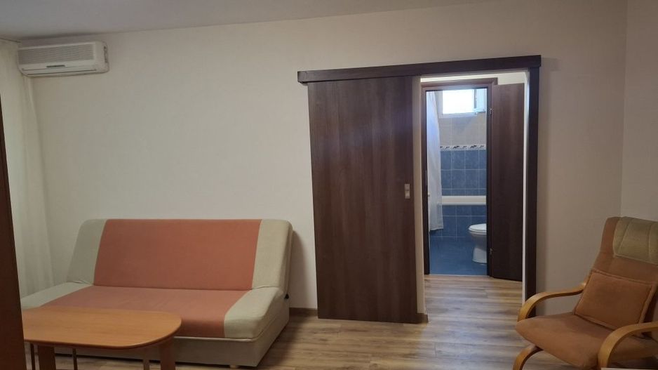 2 camere - Titan - metrou - Poză 7