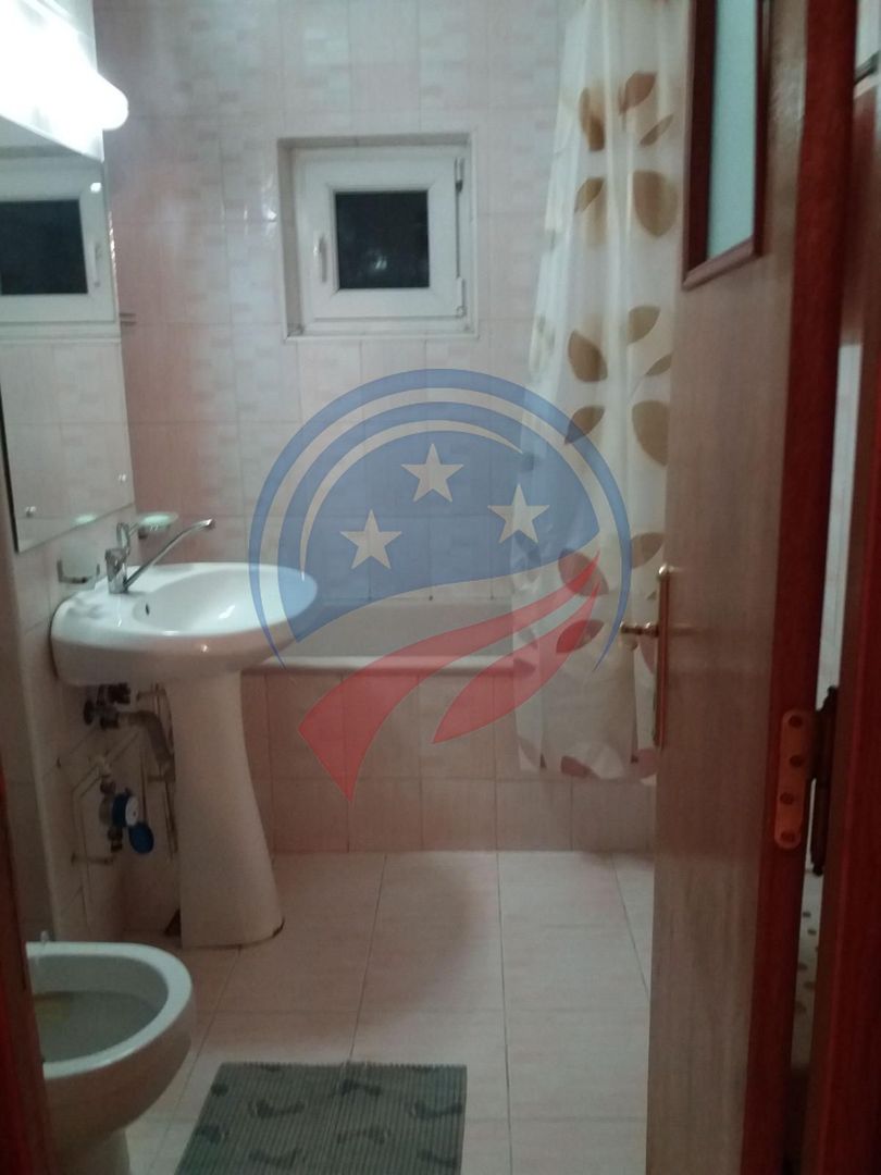 Apartament de închiriat central - Poză 7